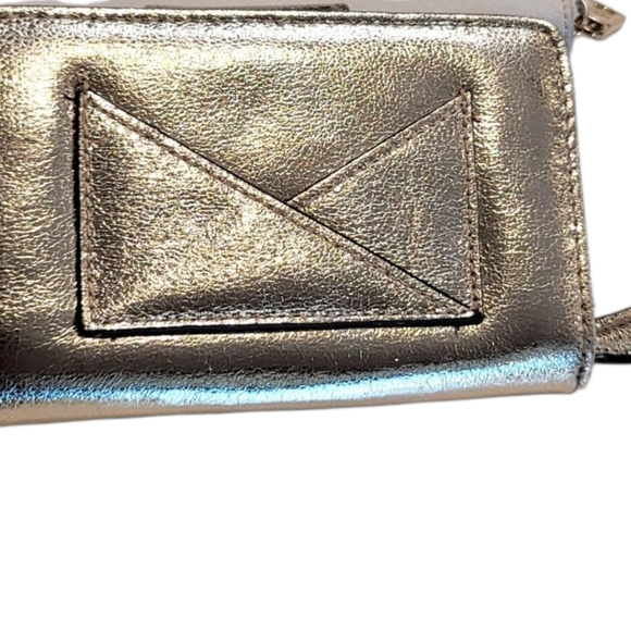 KENNETH COLE, GOLD WALLET NEW - Picture 4 of 7
